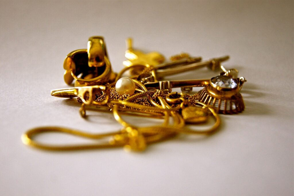 gold, jewellery, chain-92593.jpg