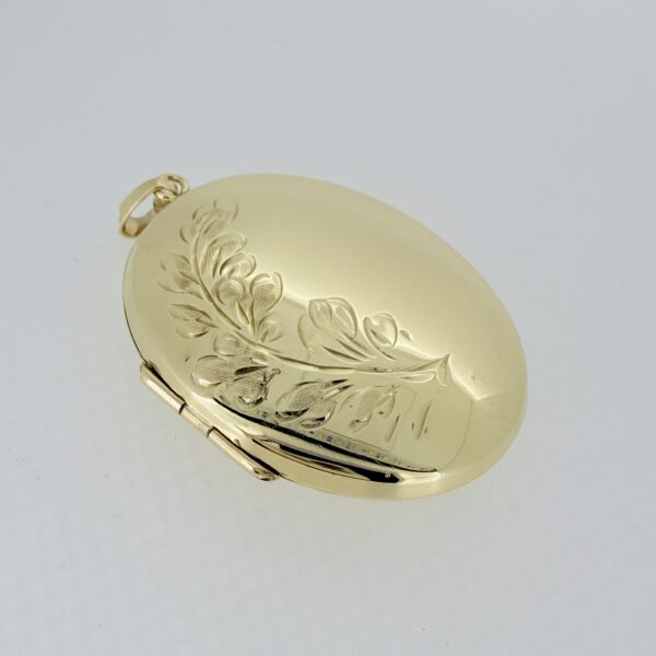 9ct gold Vintage Locket