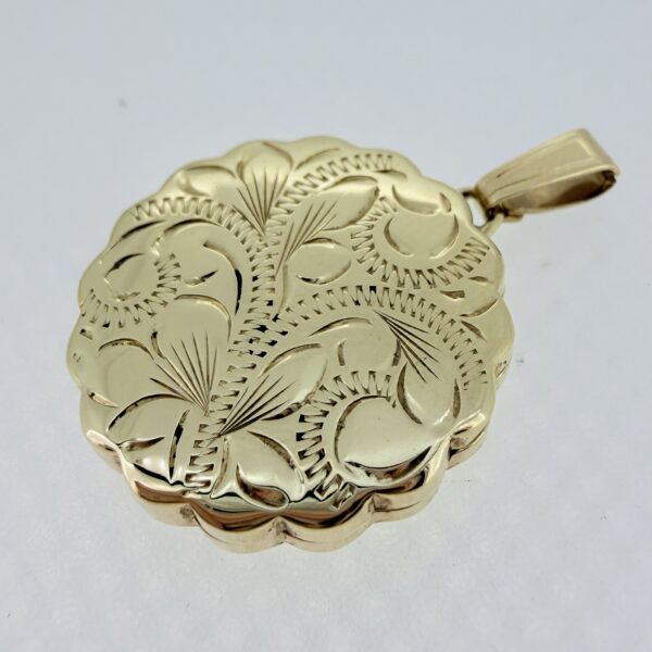 9ct gold Vintage Locket